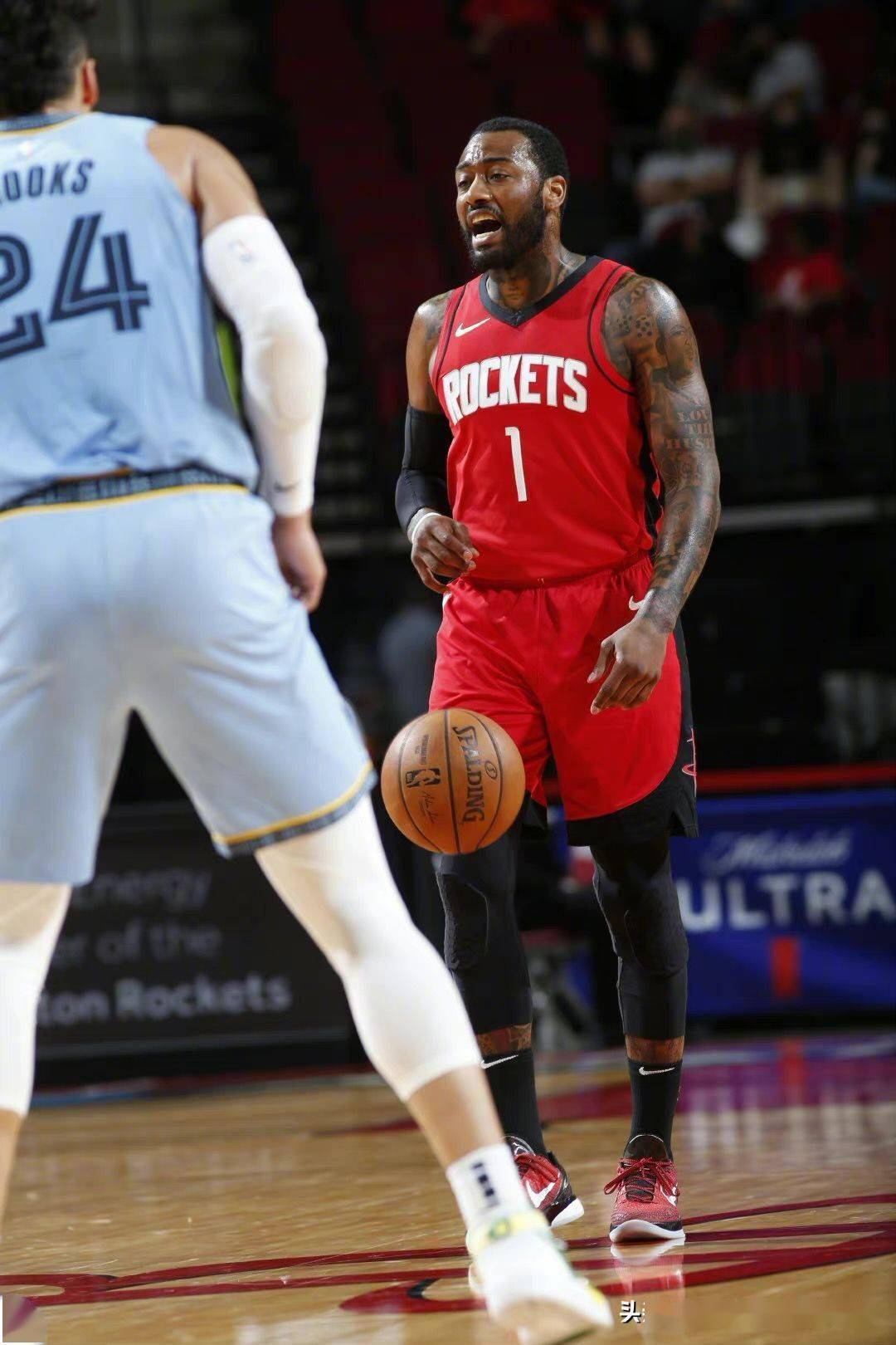 nba休斯顿火箭队完败对手沃尔仅得9分奥利尼克25分