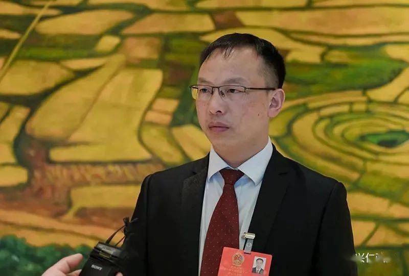 兴仁代表团热议州政府工作报告