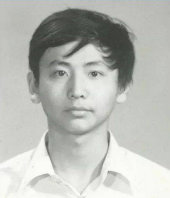 20年从未忘记!海空卫士王伟入党申请书公开,战友深情回忆_飞行员