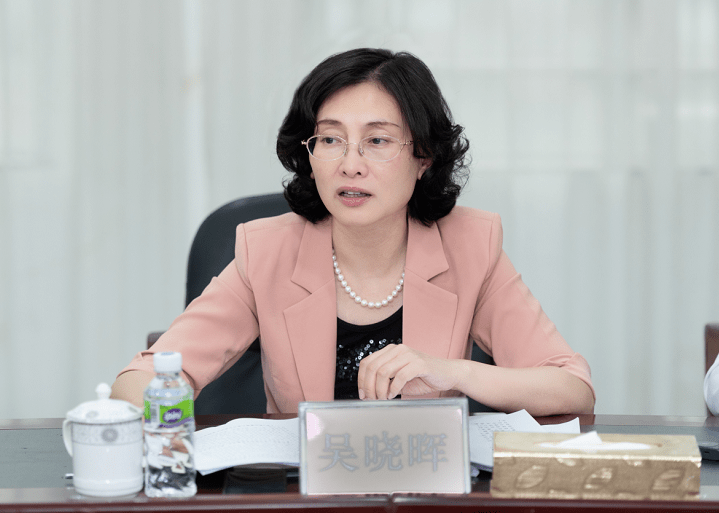 市委理论学习中心组暨全市市厅级县处级领导干部党史