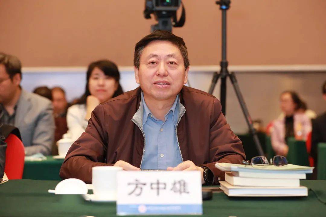 北京教育学院科研处处长李雯指出,海淀区中小学校长,老师具有非常强的