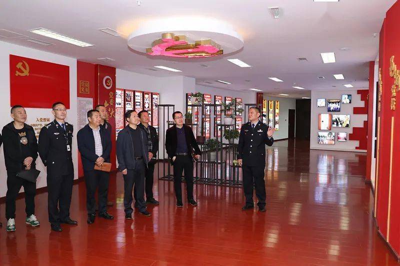 队伍教育整顿35听真言汇良策我们开门搞整顿