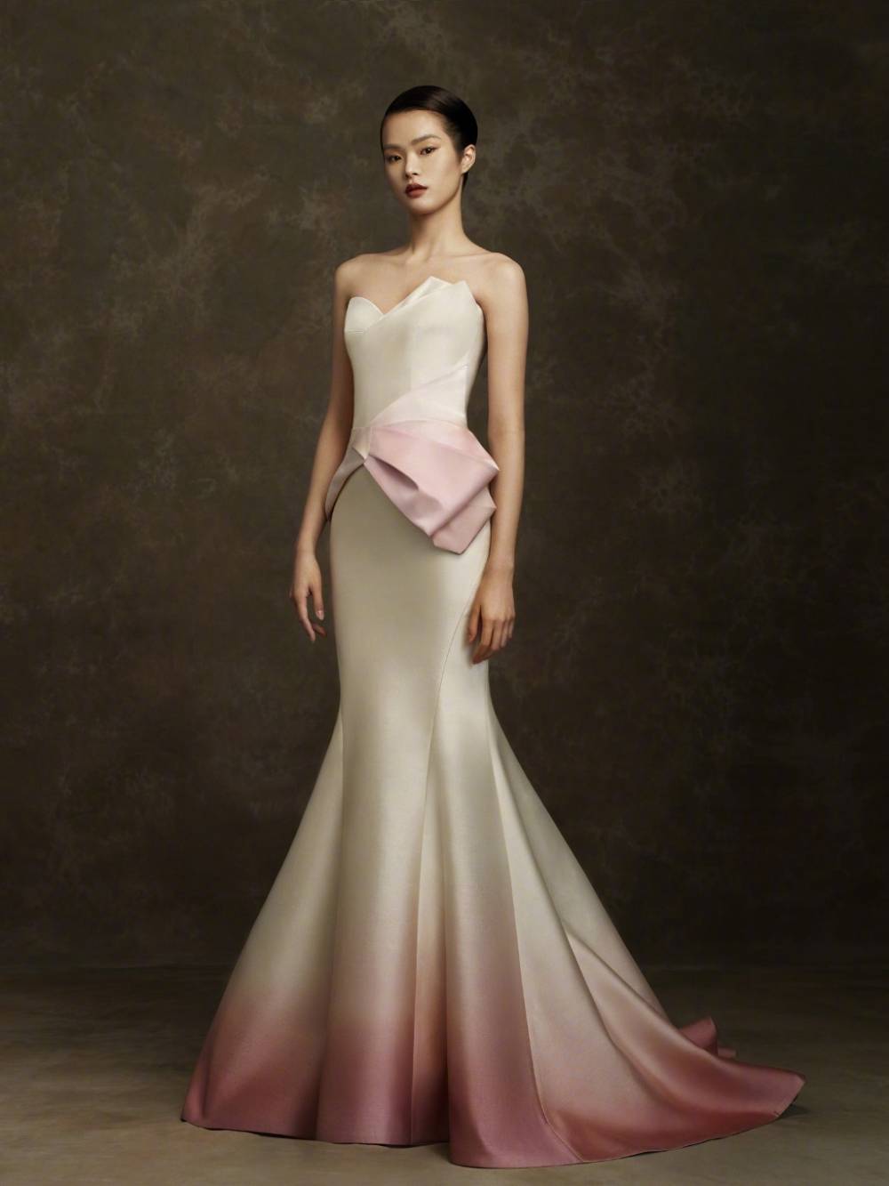 上游时尚国产礼服shinemoda每一件都长在仙女的审美上