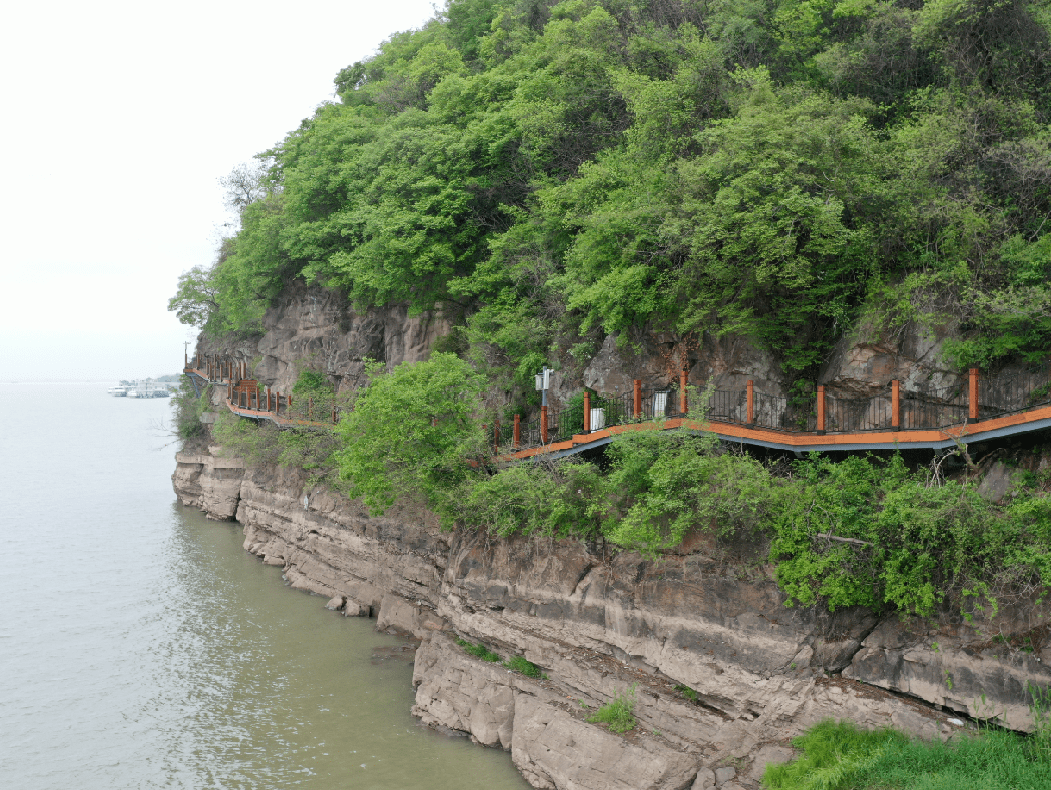 马鞍山人又多了一个游玩的好地方!_栈道