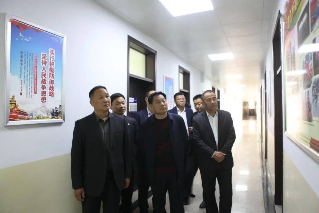 县退役军人事务局局长毕国亮,县交通运输局副主任科员何顺杰及相关