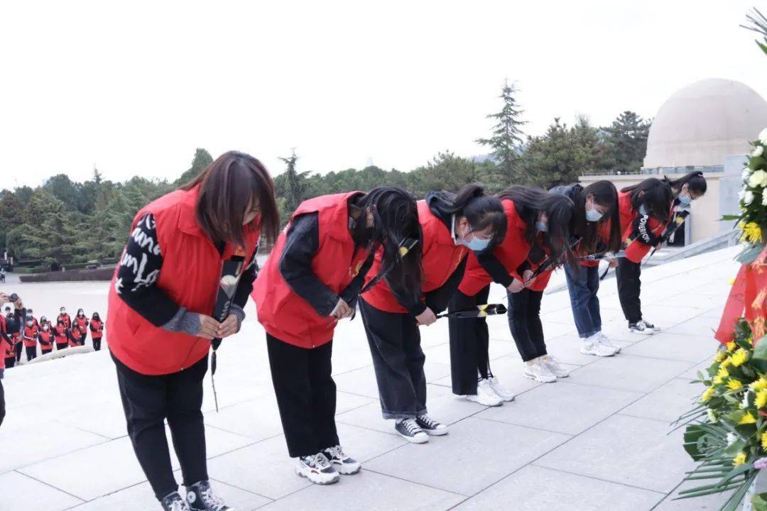 传承红色基因"党史学习教育_活动