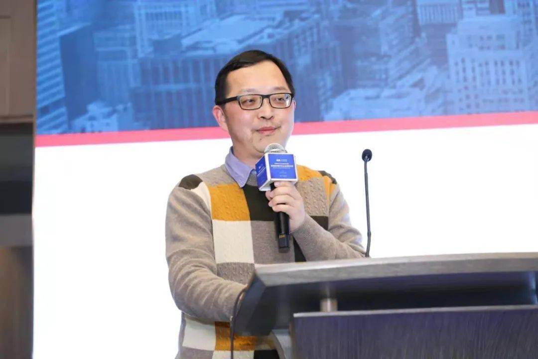 华砺智行邱志军:系统保障出行安全 让聪明车驶入智能路