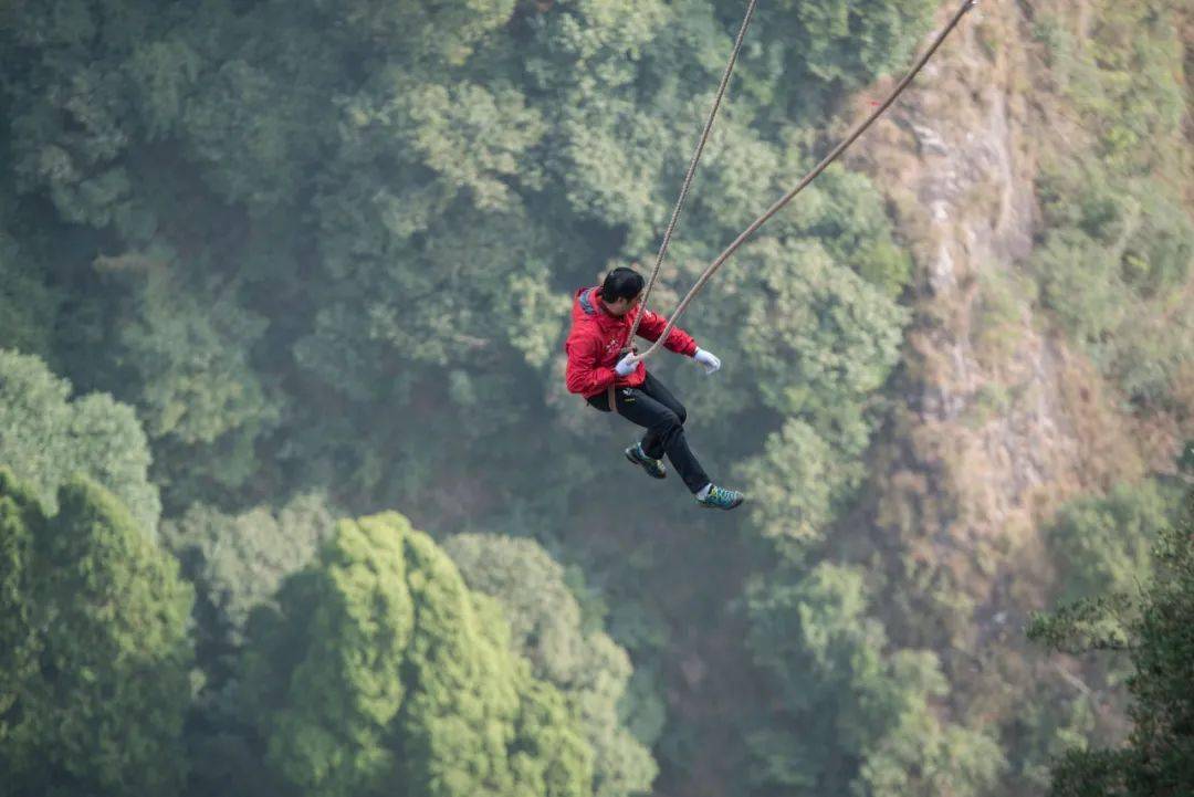 雁荡山飞渡:传承百余年,连莫言都忍不住赞美它_杂技表演