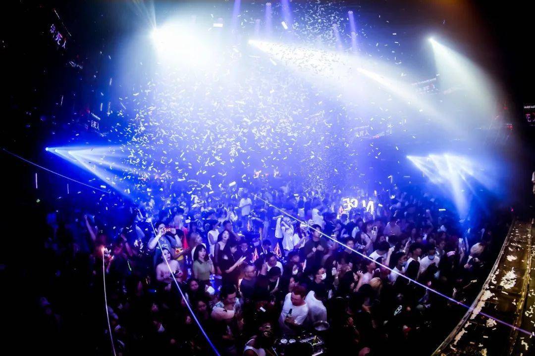 预告丨牛逼了权志龙御用dj都来了法老活死人厂牌真是嗨到极致文末福利