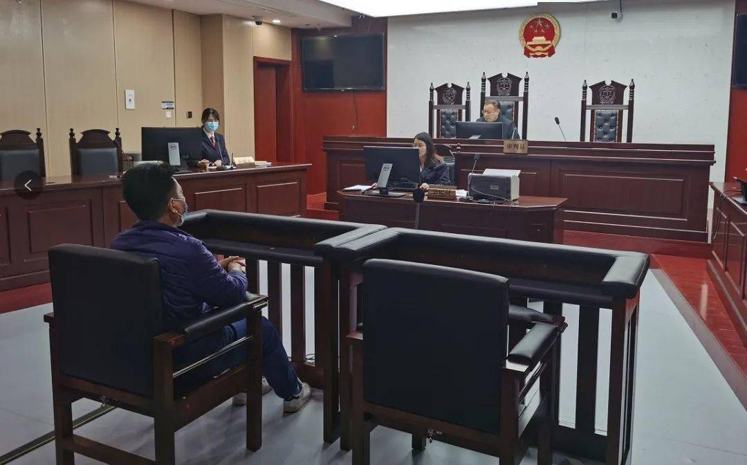 4月7日下午,南京市浦口区人民法院一审对犯罪嫌疑人李某忠危险驾驶一