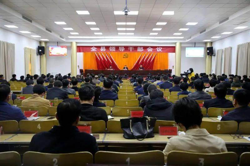 市委决定,张秀萍同志任中共舒城县委书记,金德元同志不再担任中共舒城