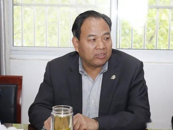 会上,街道人大工作室主任王书堂主持了会议;各专班分别汇报了荆河东路