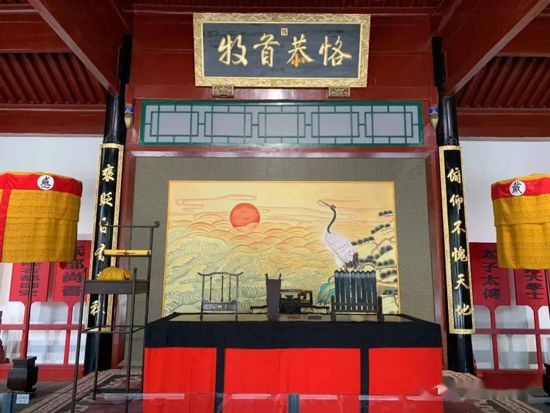 康熙五十年,因为翰林院编修戴名世在《南山集》中多处引用了方孝标所