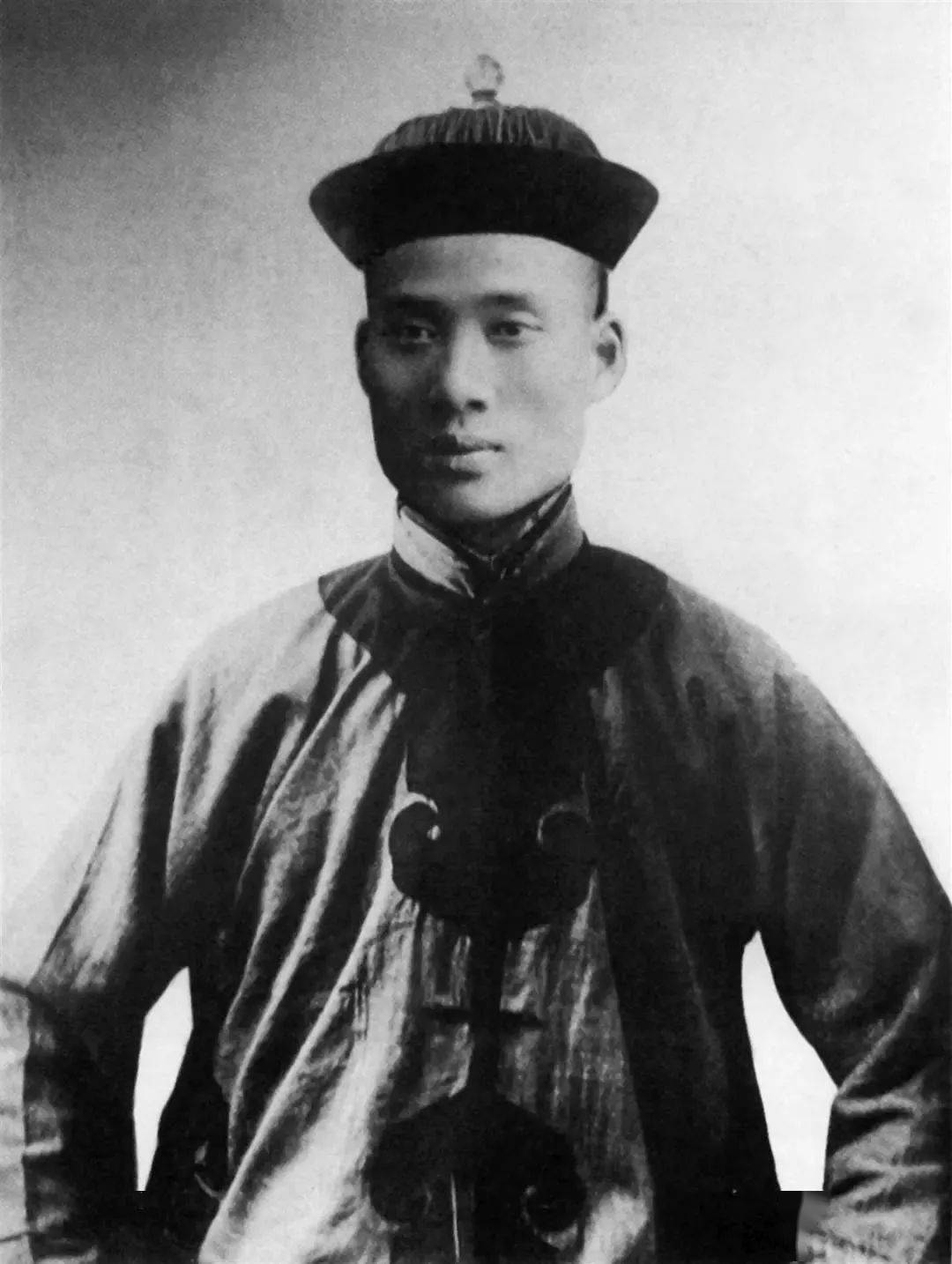 张伯苓三问你是中国人吗你爱中国吗你愿意中国好吗