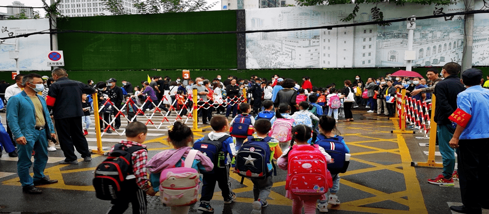 武汉市江汉区唐家墩小学《机制防》——打造预警平台牢抓精细管理