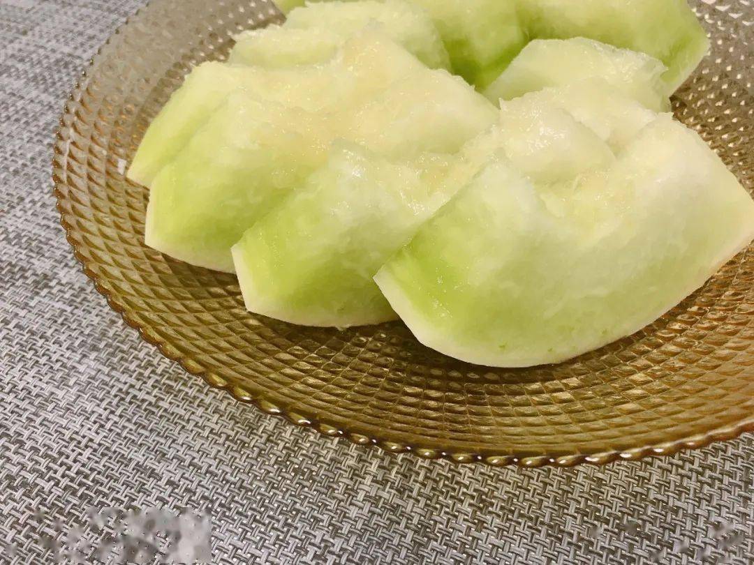 上海本地南汇甜瓜成熟上市果肉糯沙多汁鲜甜