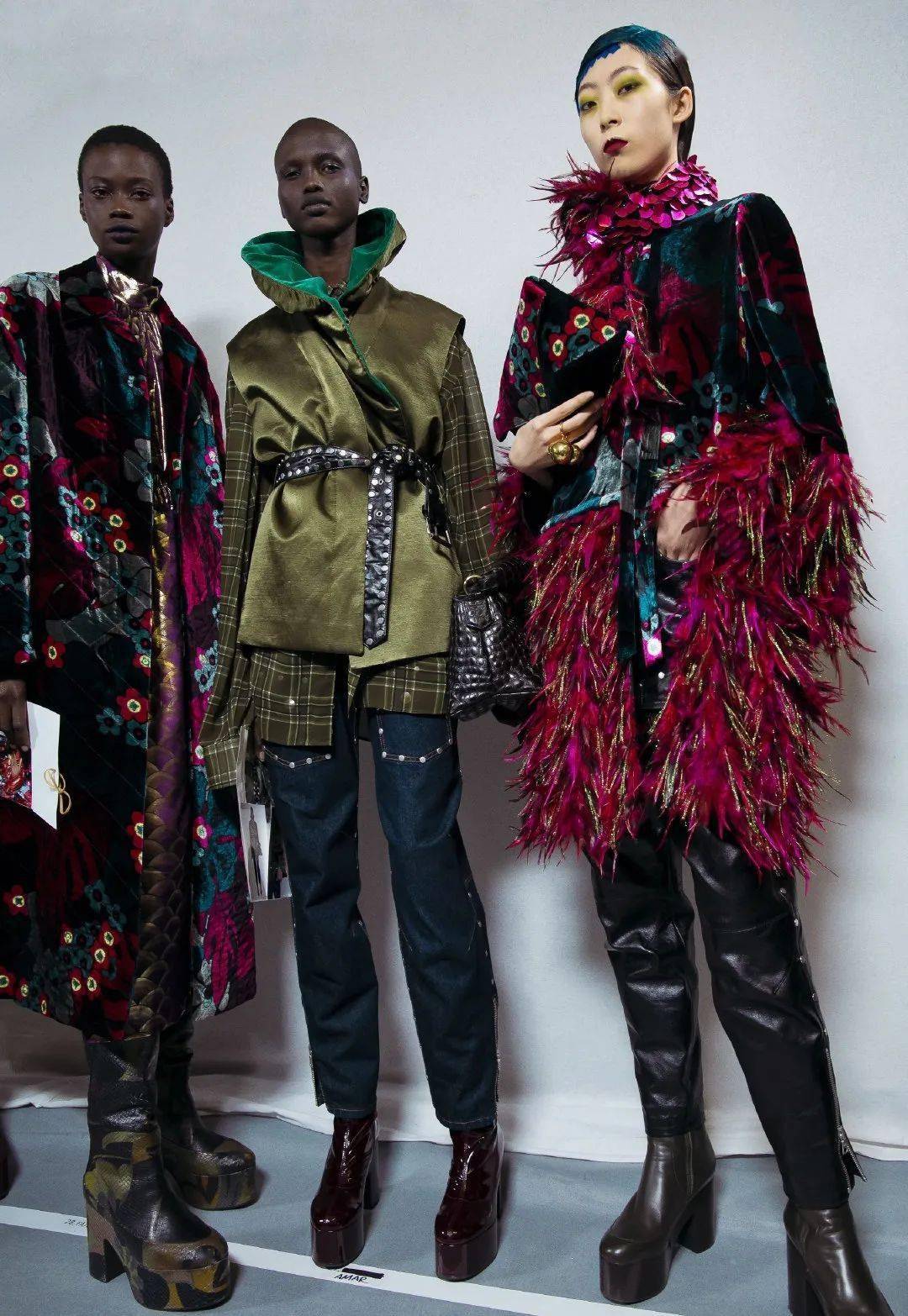 听说赛博朋克得这么穿