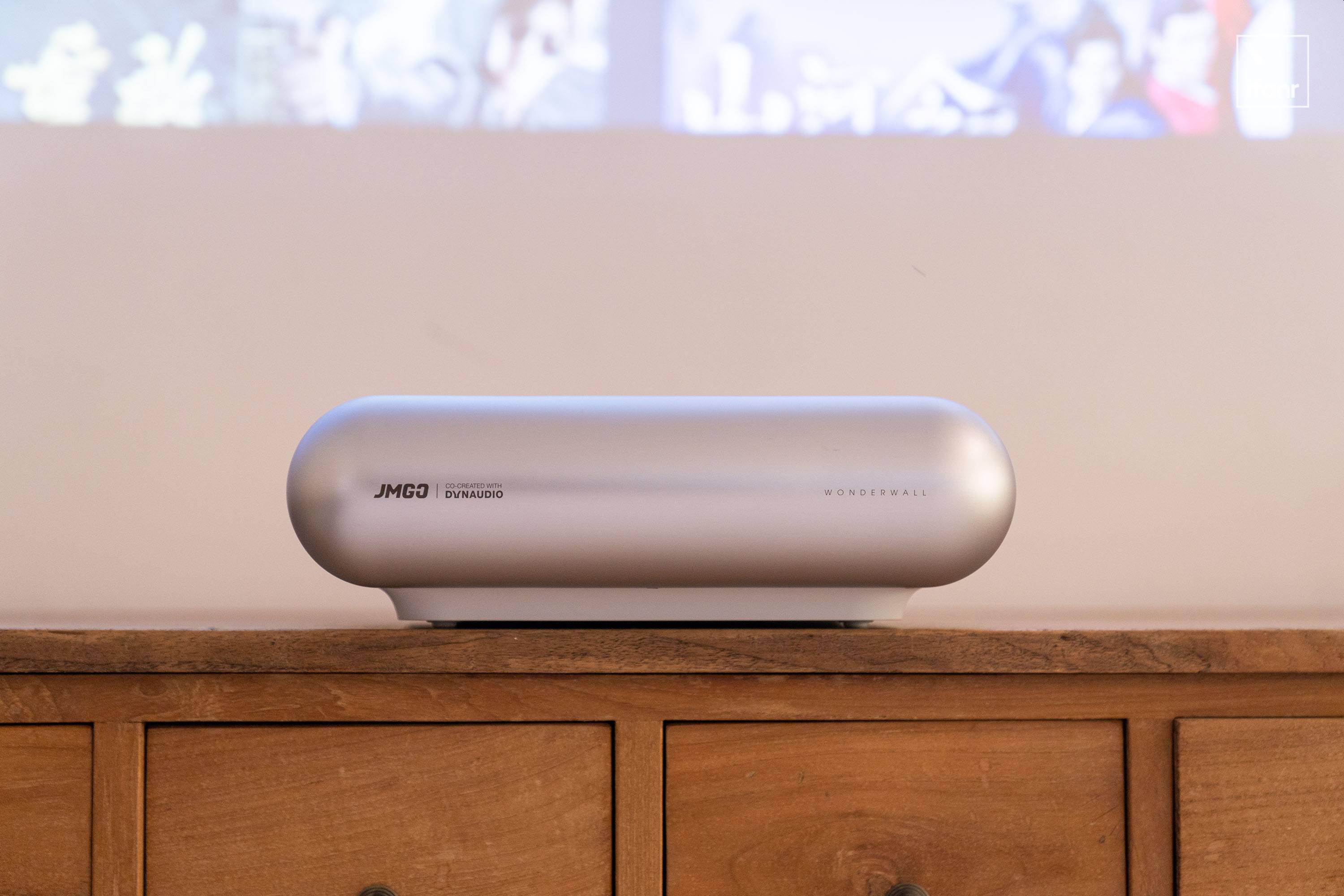 坚果智慧墙 o1 首发体验:不仅能看电影,他还是你的新伴侣