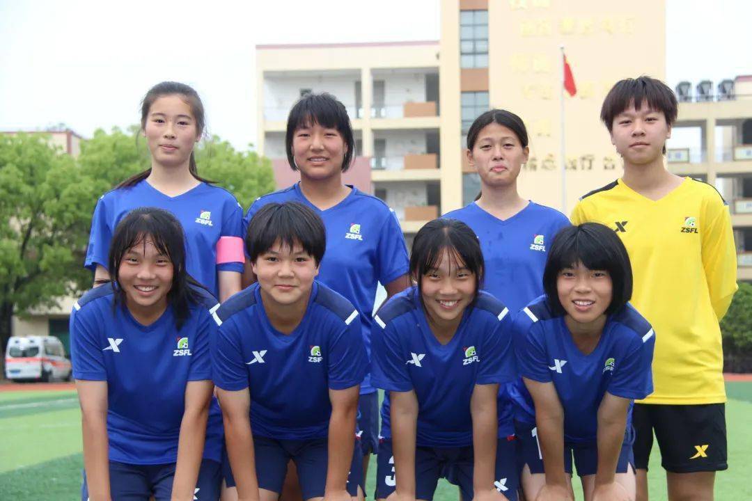 椒江五中荣获省第十二届中小学生校园足球联赛初中女子组总决赛亚军
