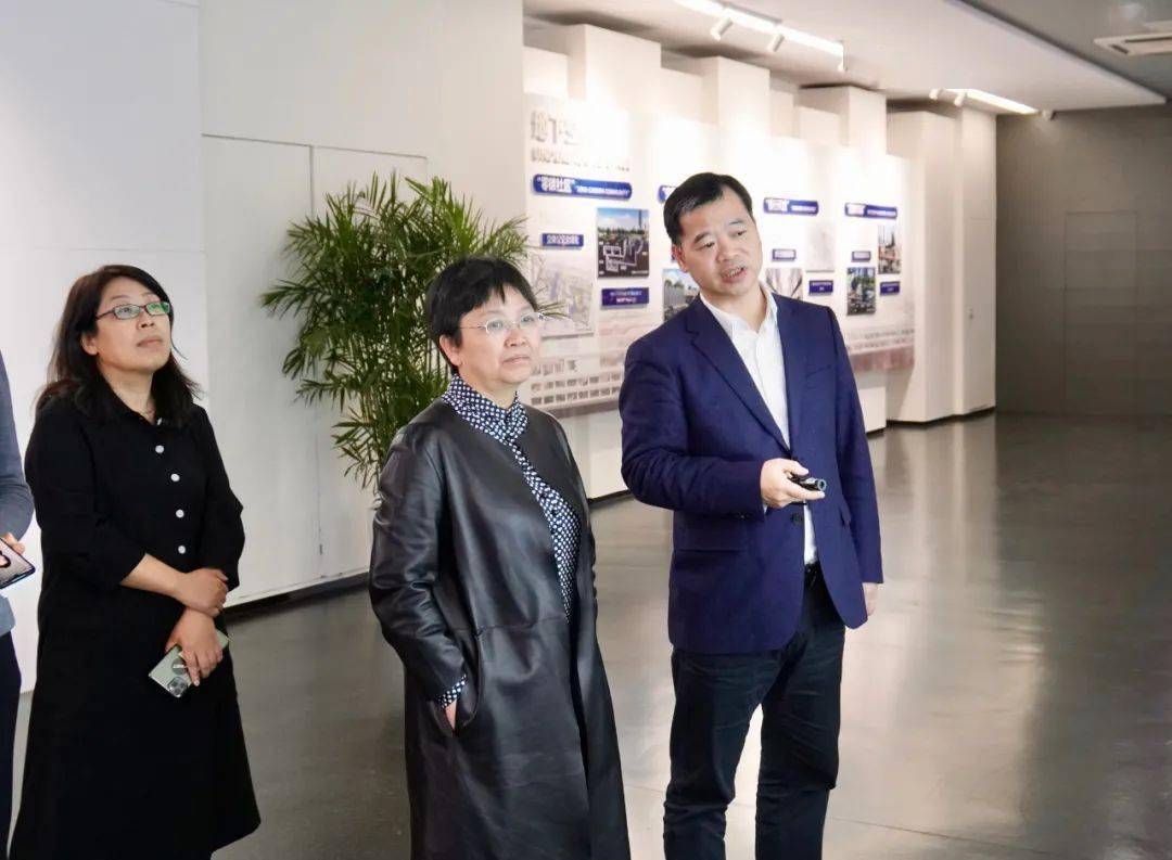 黄埭镇党委书记顾敏,区有关部门负责同志参加活动.