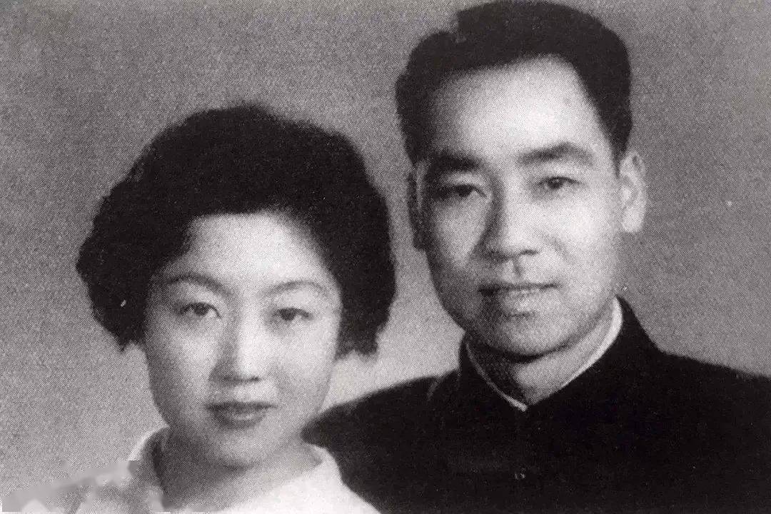 许渊冲先生100岁生日快乐