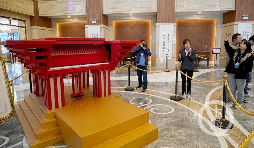 全球占地面积最大的钢琴博物馆 这里收藏了300台来自世界各国的名贵古董钢琴
