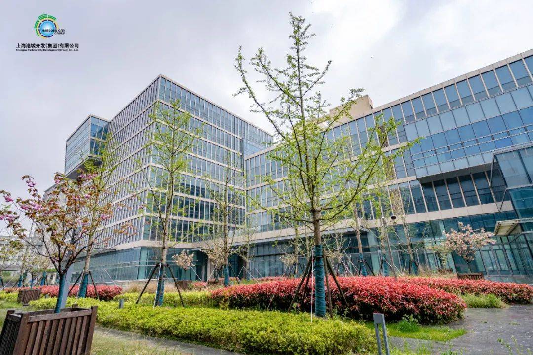坐拥一线湖景,尽览城市公园,这个6.5万㎡湖畔写字楼全新亮相!_大厦