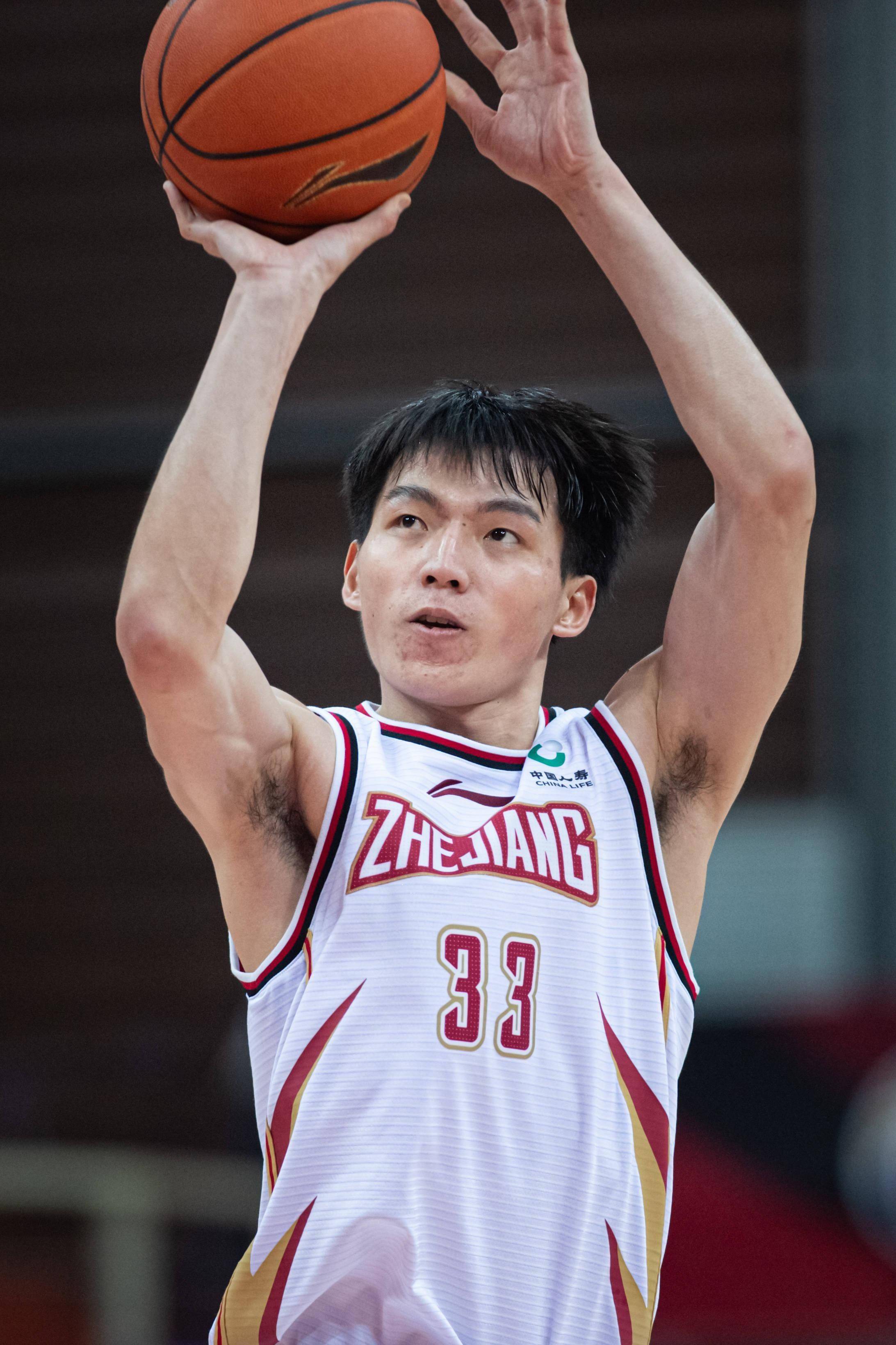 篮球cba季后赛浙江稠州金租队晋级四强