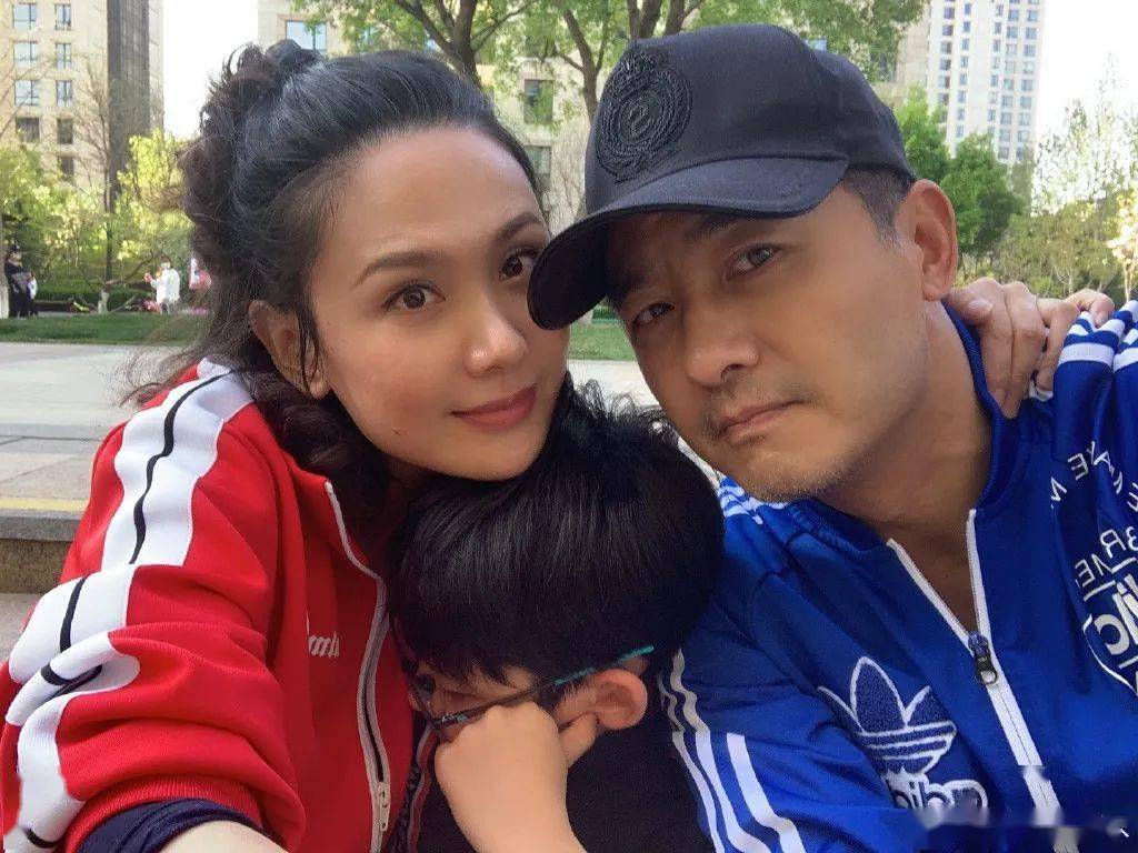 即使两人之后有了孩子,程莉莎的生活重心依旧是在老公身上,甚至在节目