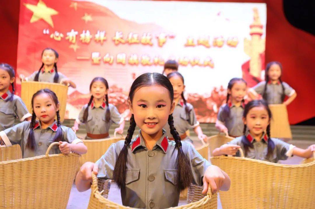 听全国新时代好少年杨依晨的故事