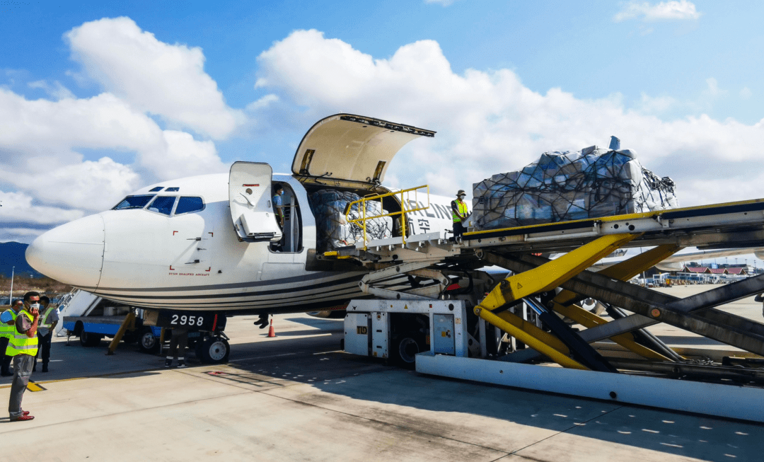 把握新阶段发展机遇促进我国航空物流高质量发展航空物流专题一