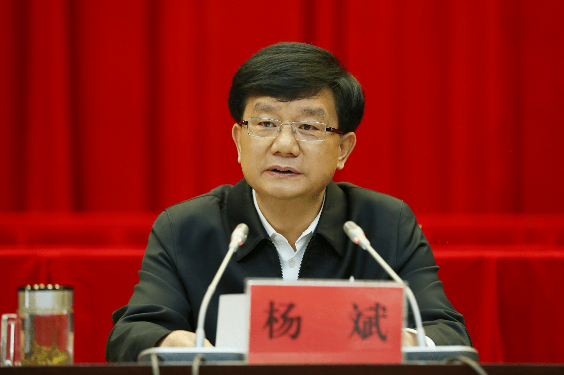 省宣讲团成员,省卫生健康委副主任,省中医药管理局局长姜旭作宣讲云南