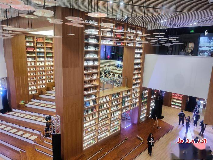 海峡出版发行集团共同在福州长乐滨海新城打造的文化新地标—商务印