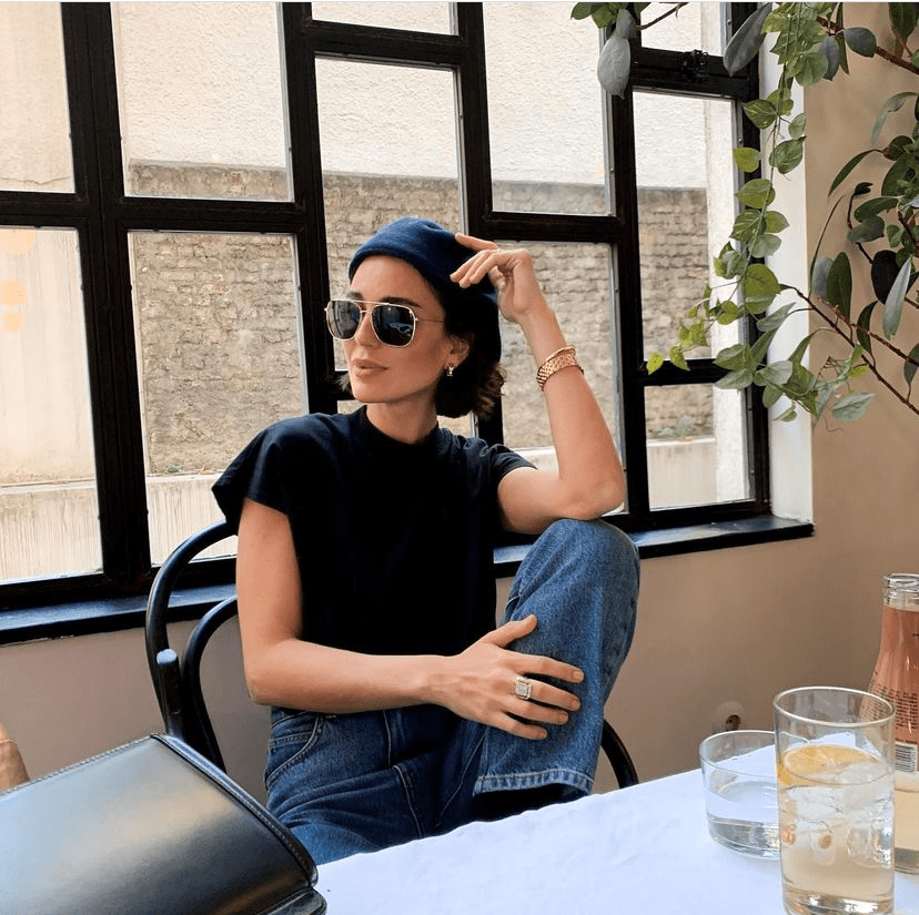 穿得极简又性感这个土耳其女孩的风格第一眼看到就会爱上