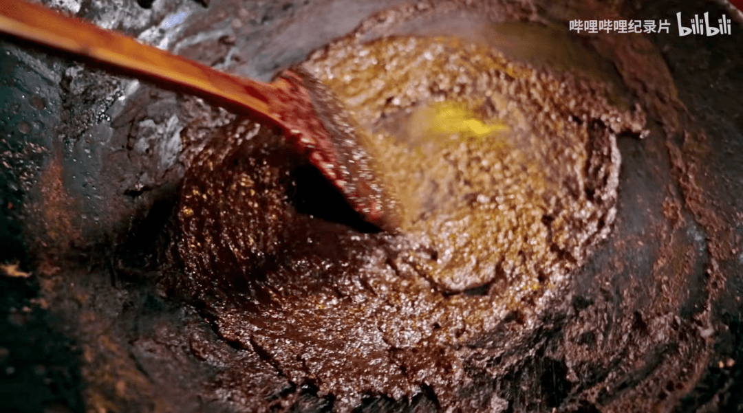 话题|看了想yue,越yue越想看的奇葩美食_牛屎