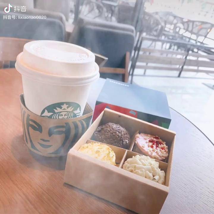 星巴克下午茶有人约吗36一杯12人每人a3元插吸管拍照不能吸拍完每人一
