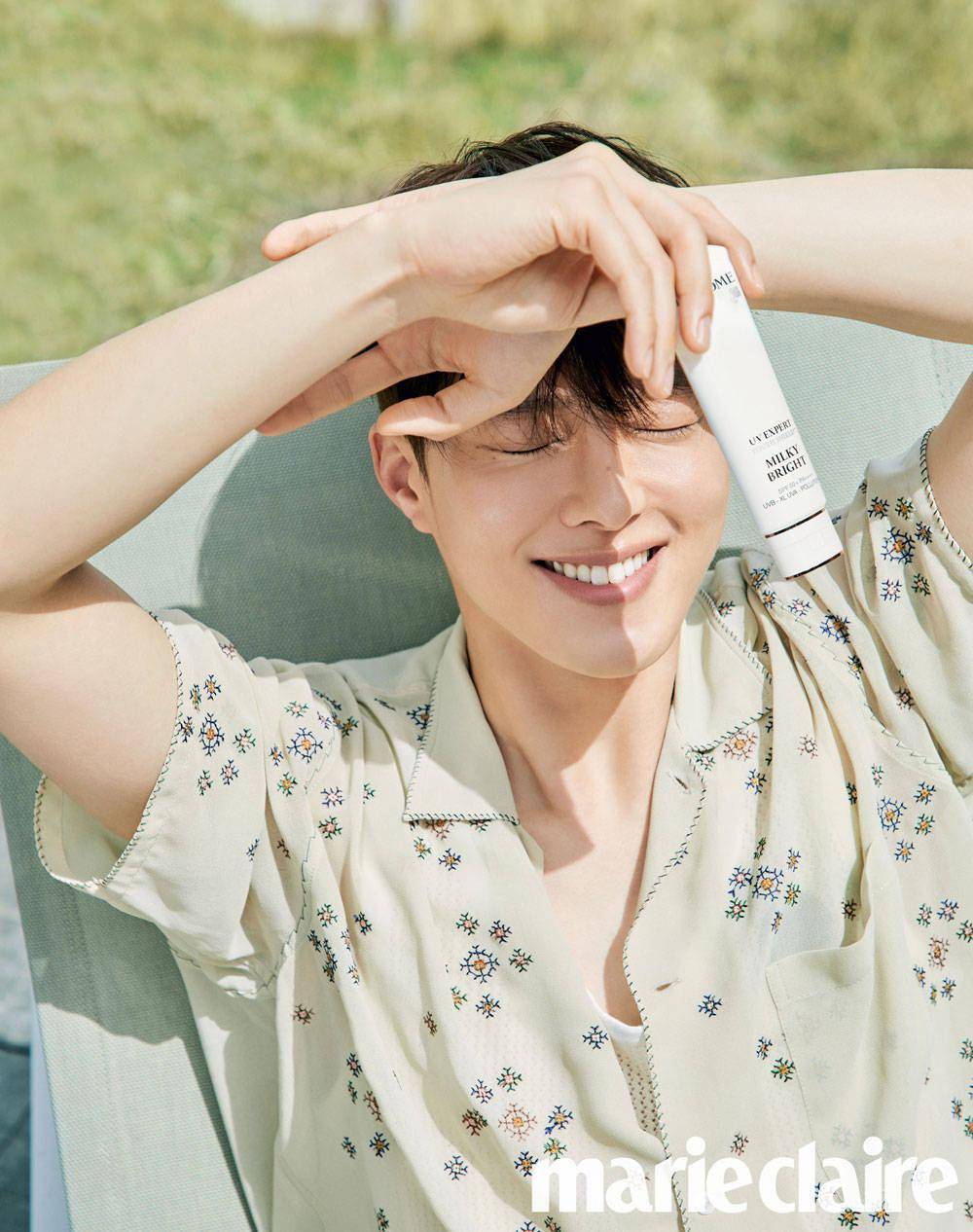 韩国艺人张基龙最新杂志写真曝光