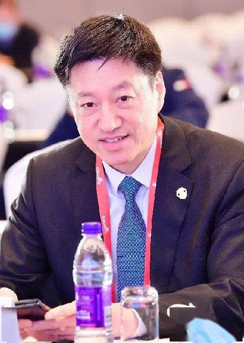 东方医院李进教授和浙江大学医学院附属第二医院张苏展教授联袂主持