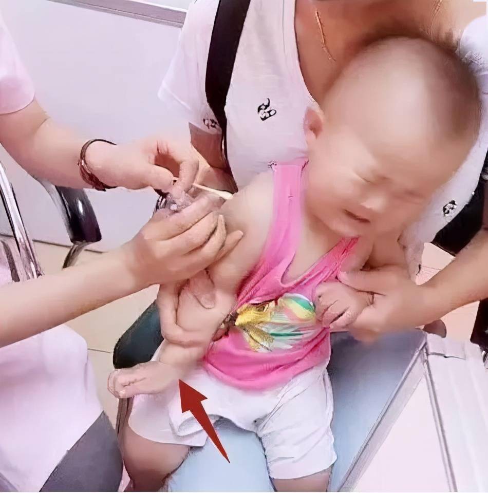 娃以前生病常打屁股针,现在怎么改胳膊了?其实还有一个部位更好_宝宝