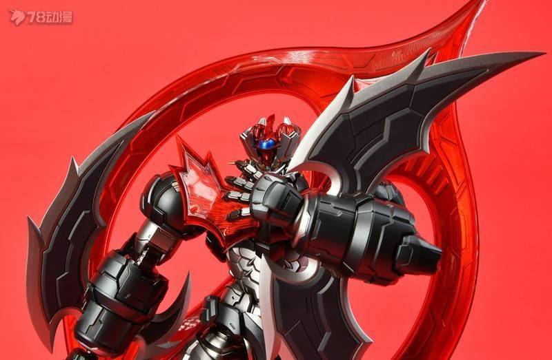 总结时间经过了ccs的二次加工,这款魔神zero在造型方面相较于设定中