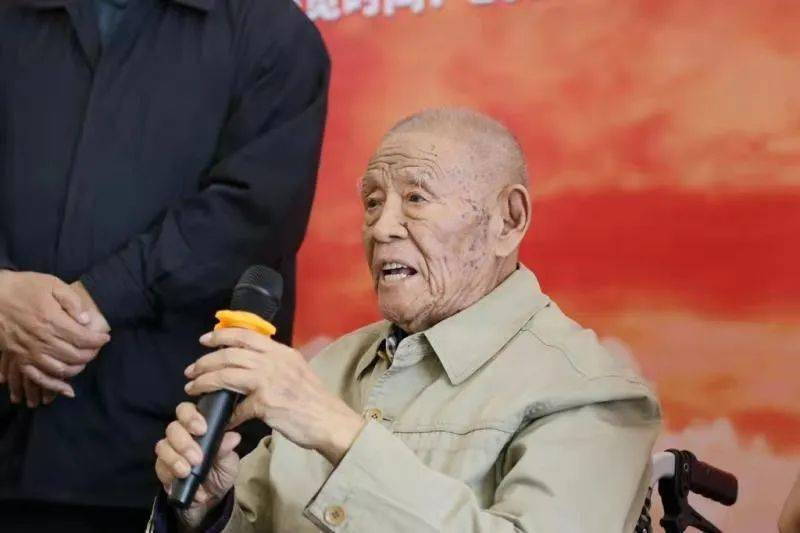 河间籍知名画家张锡武回乡办展览170余幅牡丹图献礼建党百年