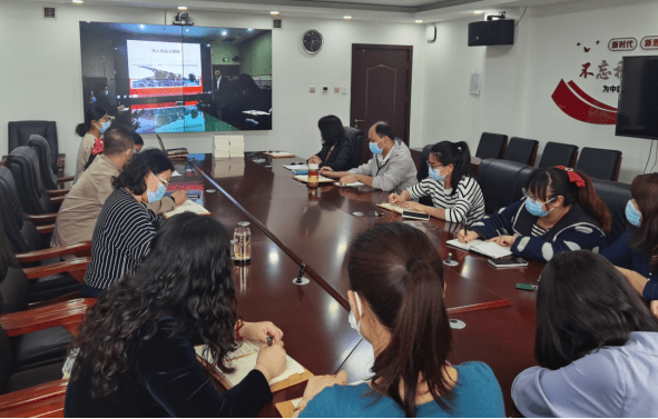认真学习了燕山直属机关党委书记王忠胜讲授的党课《伟大的抗美援朝》