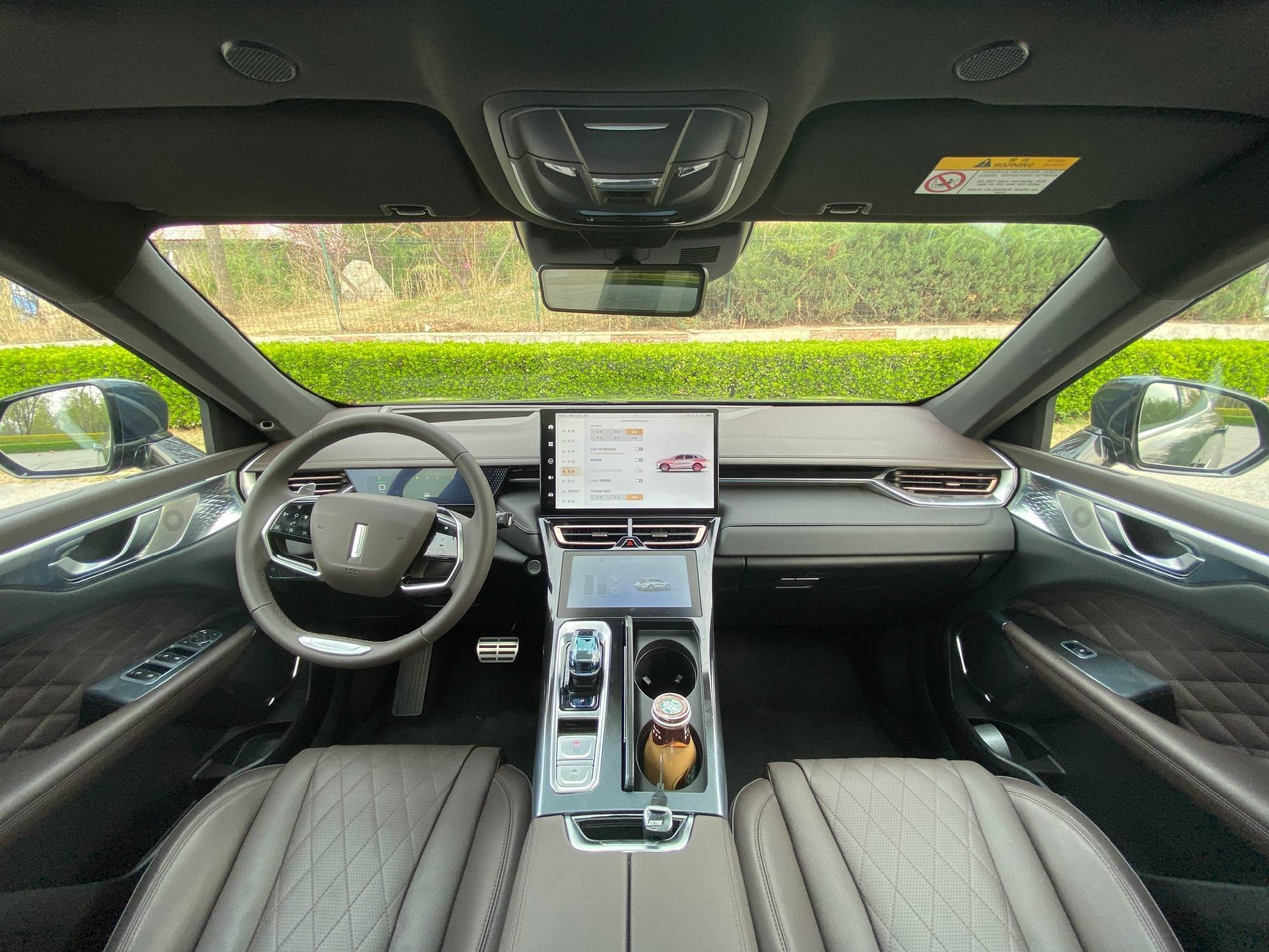 外形更精致内饰质感更高wey摩卡了解下