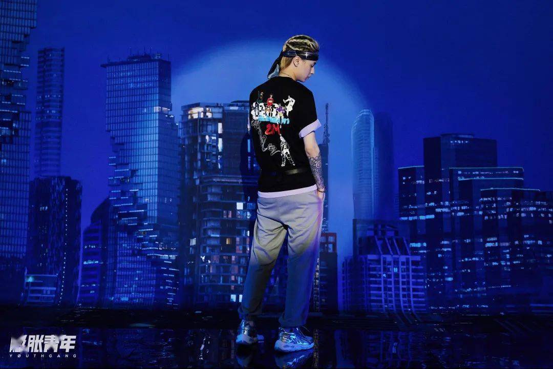 膨青研究所丨ty人怎么能给自己贴标签呢