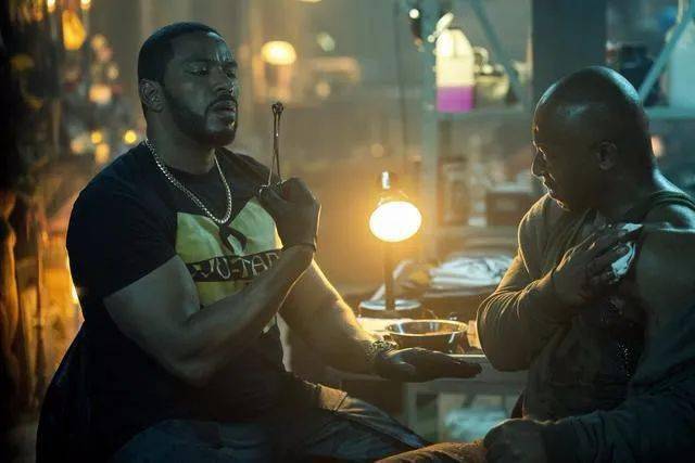 母牛透露黑袍纠察队第三季血腥度提高三倍