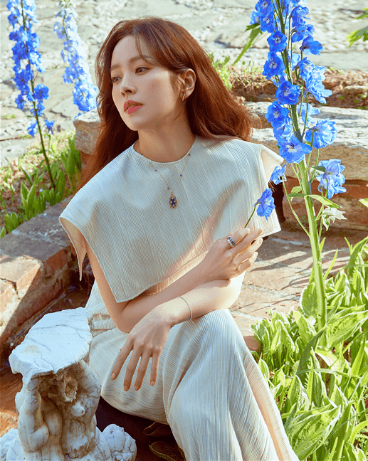 韩志旼最新品牌时尚画报公开温柔甜美仿佛童话中公主般美丽