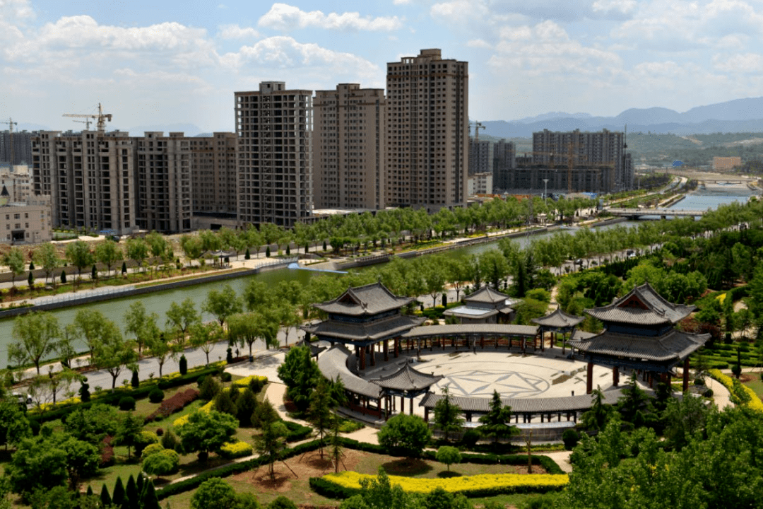 垣曲县坚持生态文明成果人民共享,推进滨河风光带建设,打造沿河步道和