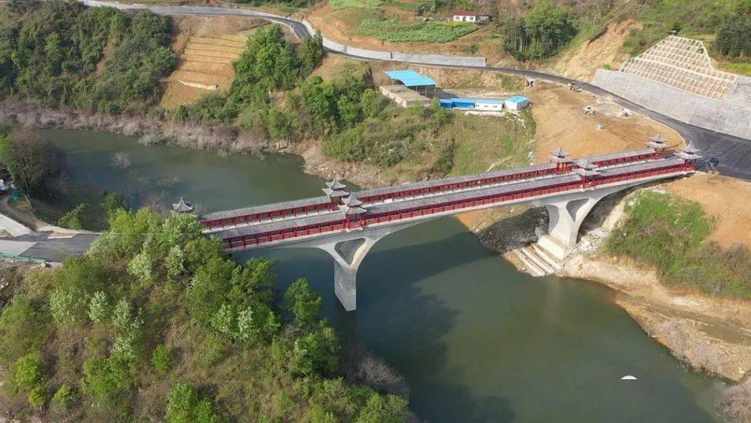 漢陰首座景觀廊橋(洞河水庫共同大橋)交工投用,縮短鐵佛寺鎮,漢濱區