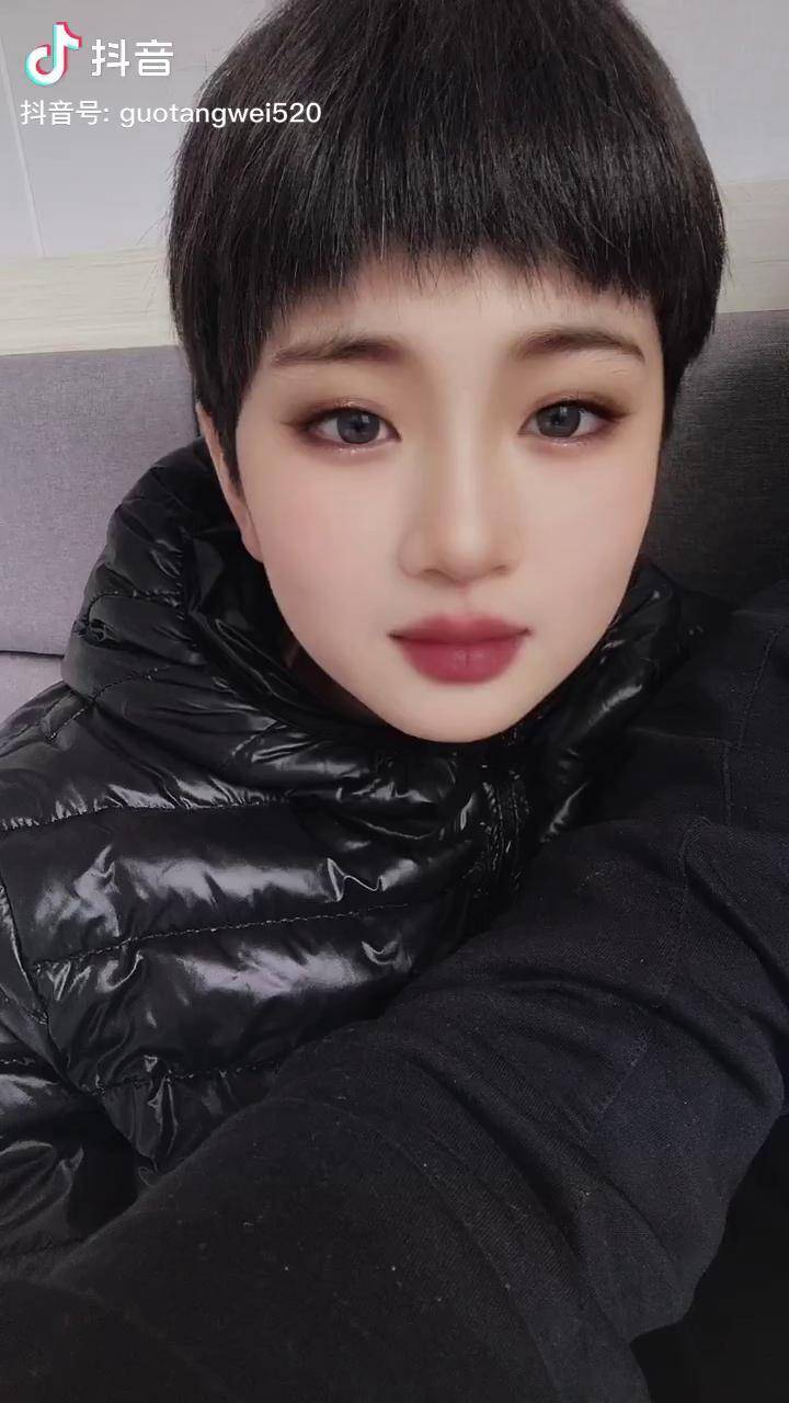 哈哈女妆特效太美了单眼皮男生迷惑行为大赏没错是我本人双眼皮郭唐维