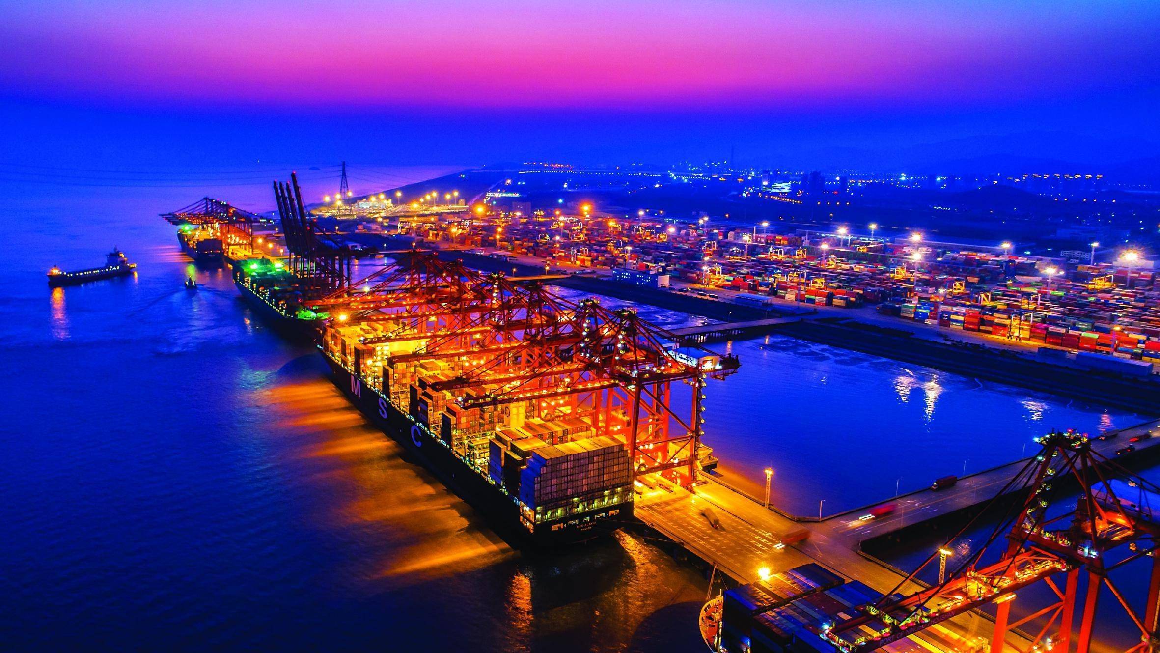 梅山开放为翼御风行披襟向洋奋楫先